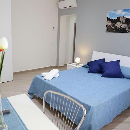 La Bussola Bed & Breakfast Trapani Dış mekan fotoğraf